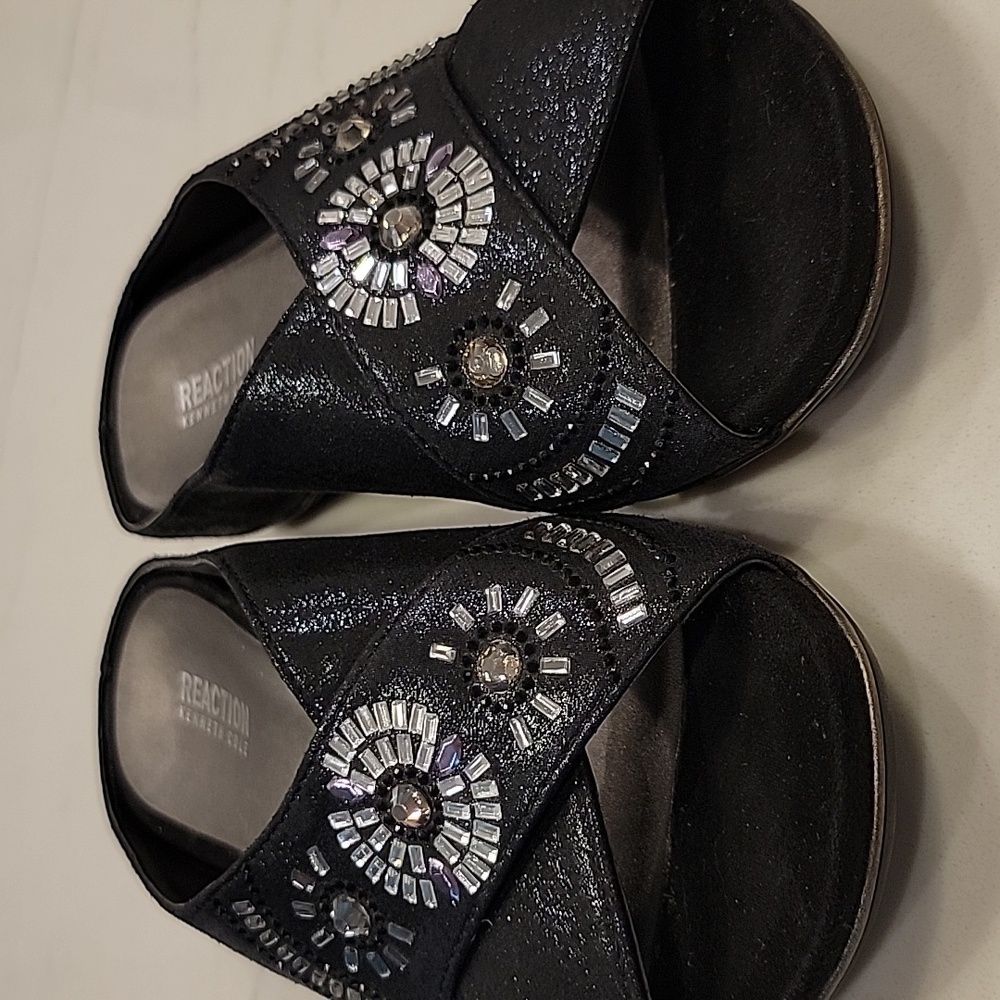 Kenneth Cole REACTION Glam 2.0 Jewel X Band Slide Sandals Size 7.5